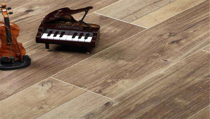 木地板浸水开除湿还是开风扇,家里浸水木地板如何快速排水