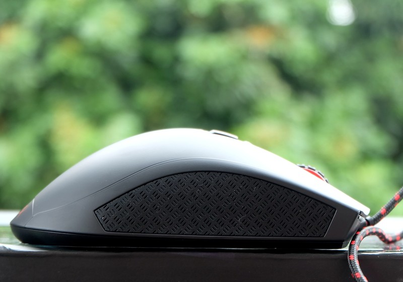 实力战将HyperXPulsefireFPS鼠标体验