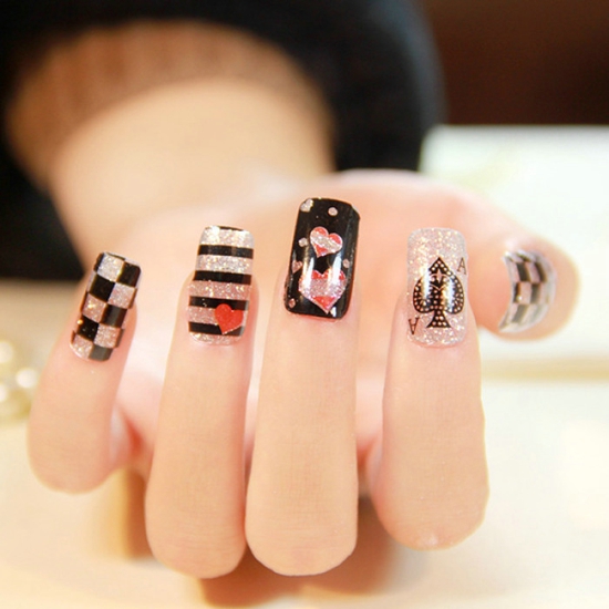 2021年夏季最流行的法式美甲,手黑适合什么颜色美甲纯色夏季