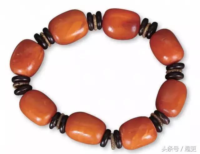 蜜蜡摔断,蜜蜡摔成两半怎么修复深圳