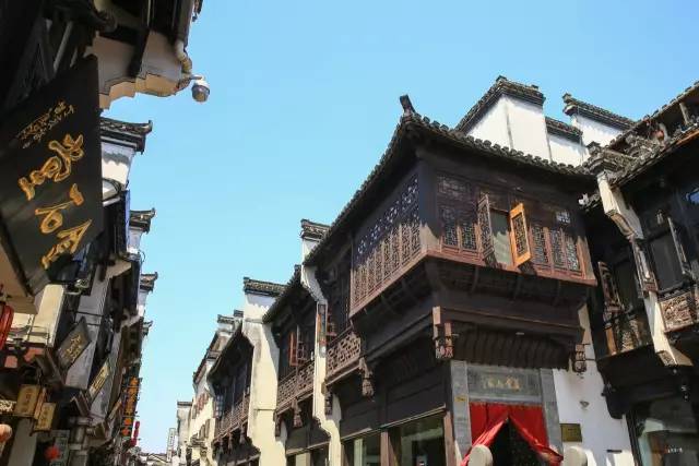 初夏阳光下太平湖沐心酒店风景,太平湖旅游攻略酒店