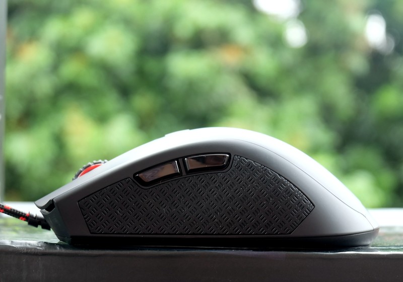 实力战将HyperXPulsefireFPS鼠标体验