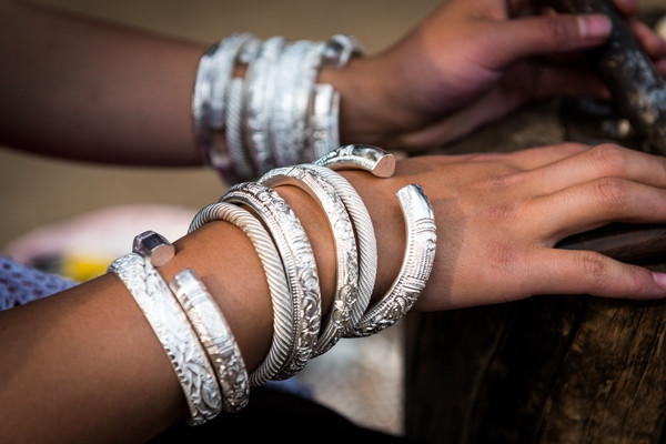 新疆手工银饰,广西少数民族手工银饰