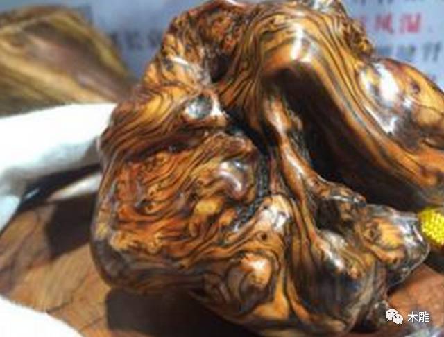 刚到手崖柏就两半了,崖柏会不会开裂