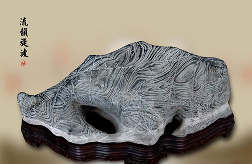 此石几十年来价格一直很高，要个带洞或象形更是高的要命