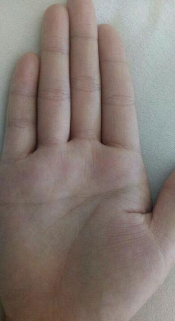 男生右手断掌的婚姻线怎么看,男人左手断掌图解大全看婚姻