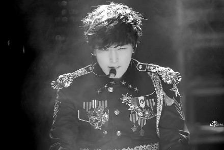 被粉丝要求退队,被粉丝要求退网