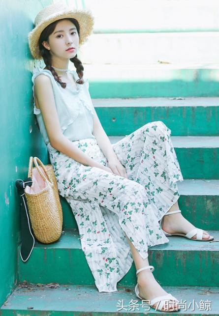 显瘦阔脚裤穿搭,阔脚肥裤怎么搭上衣