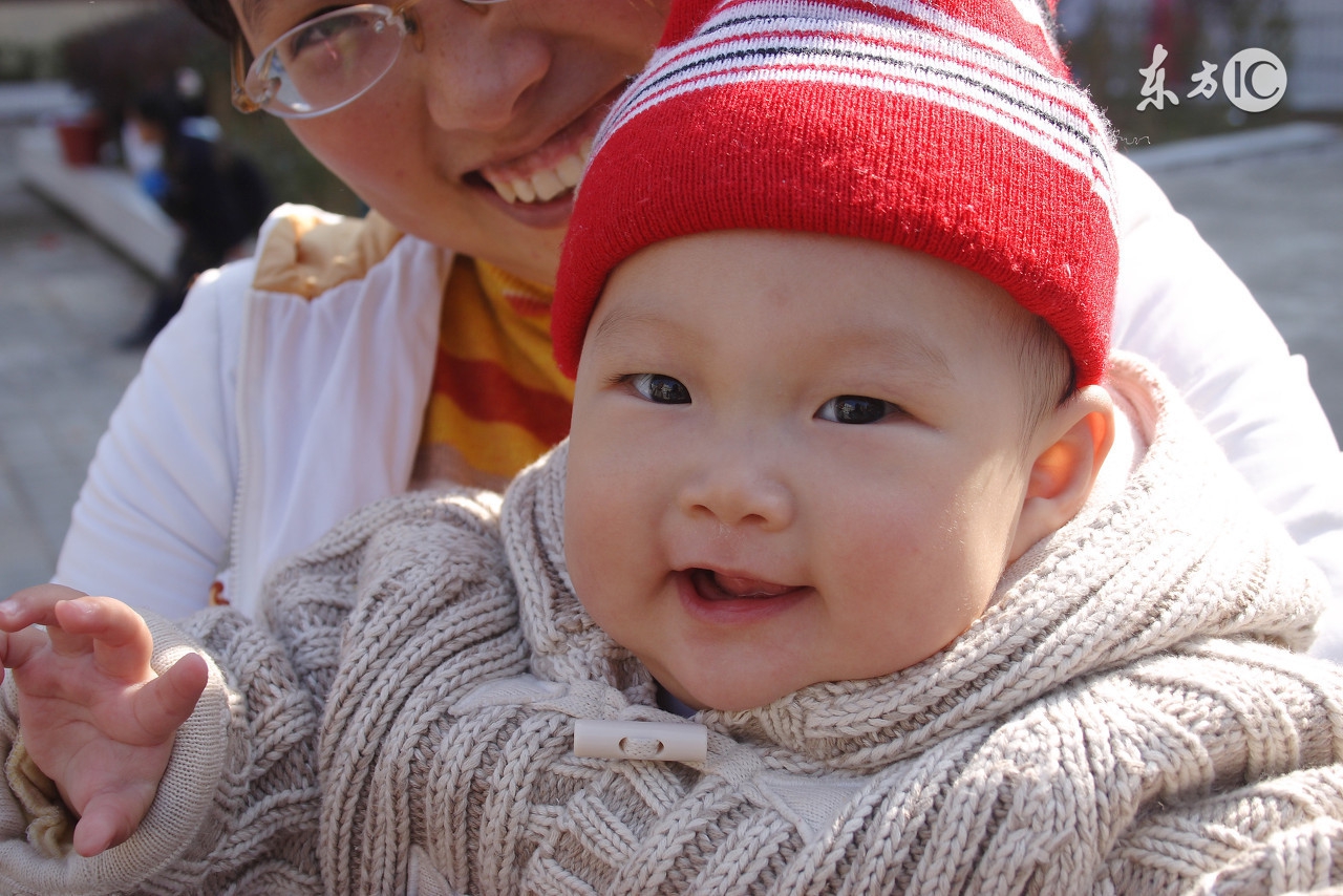 两岁多宝宝突然口吃,两岁半宝宝突然口吃怎么干预