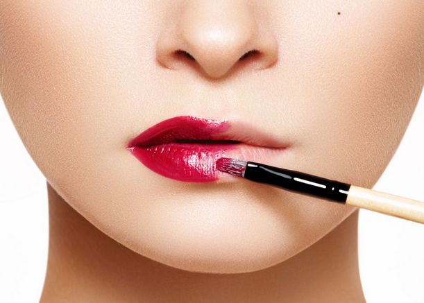 很多人嘴唇上有一道疤,为什么上嘴唇会多出一点肉