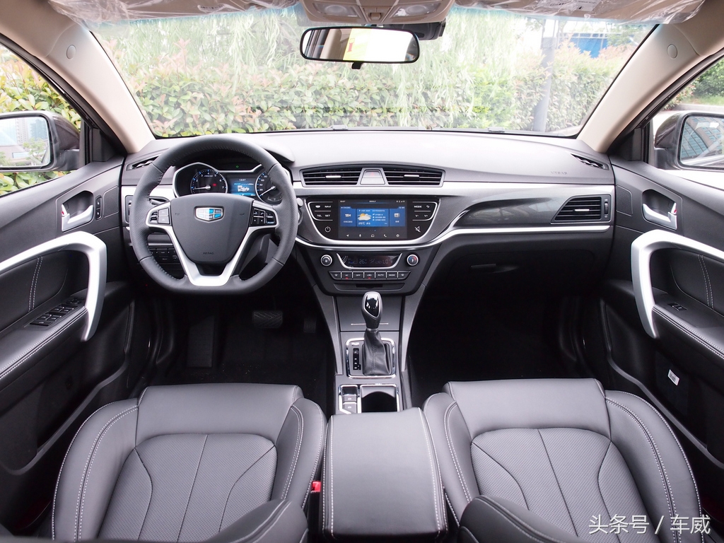 帝豪百万款向上版互联版用车感受,2017帝豪百万款手动向上互联评测