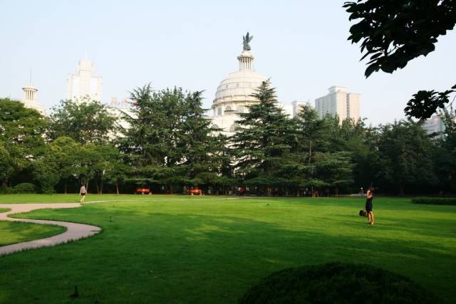 身价320亿！郑州最低调的土豪竟然是他