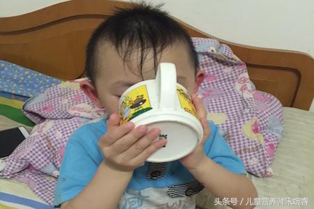 宝贝刚刚流鼻涕能吃药吗,宝贝流清鼻涕需要喝药吗