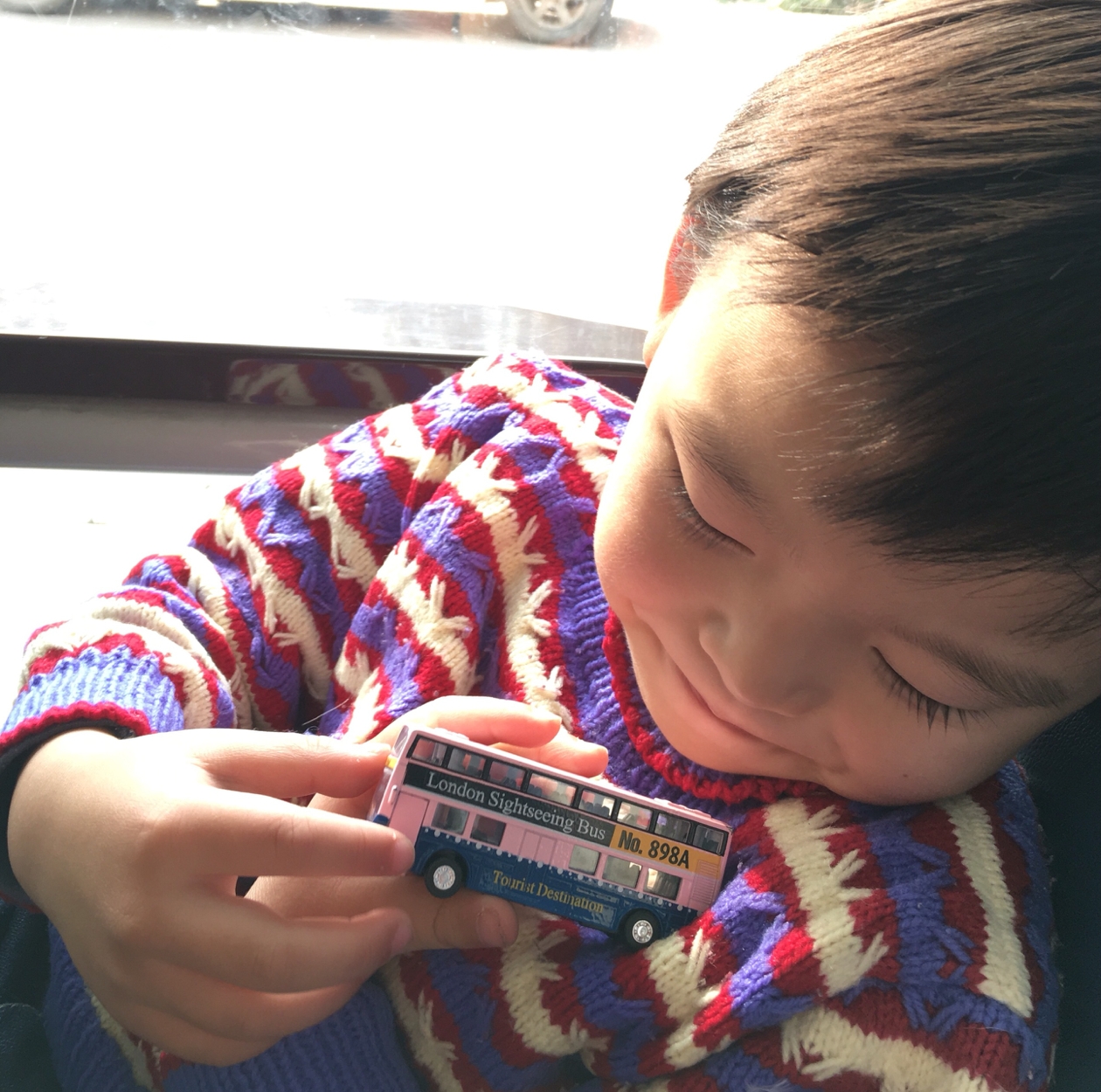 孩子脾气大脾气火爆怎么正确引导,四五岁孩子脾气大怎么教育