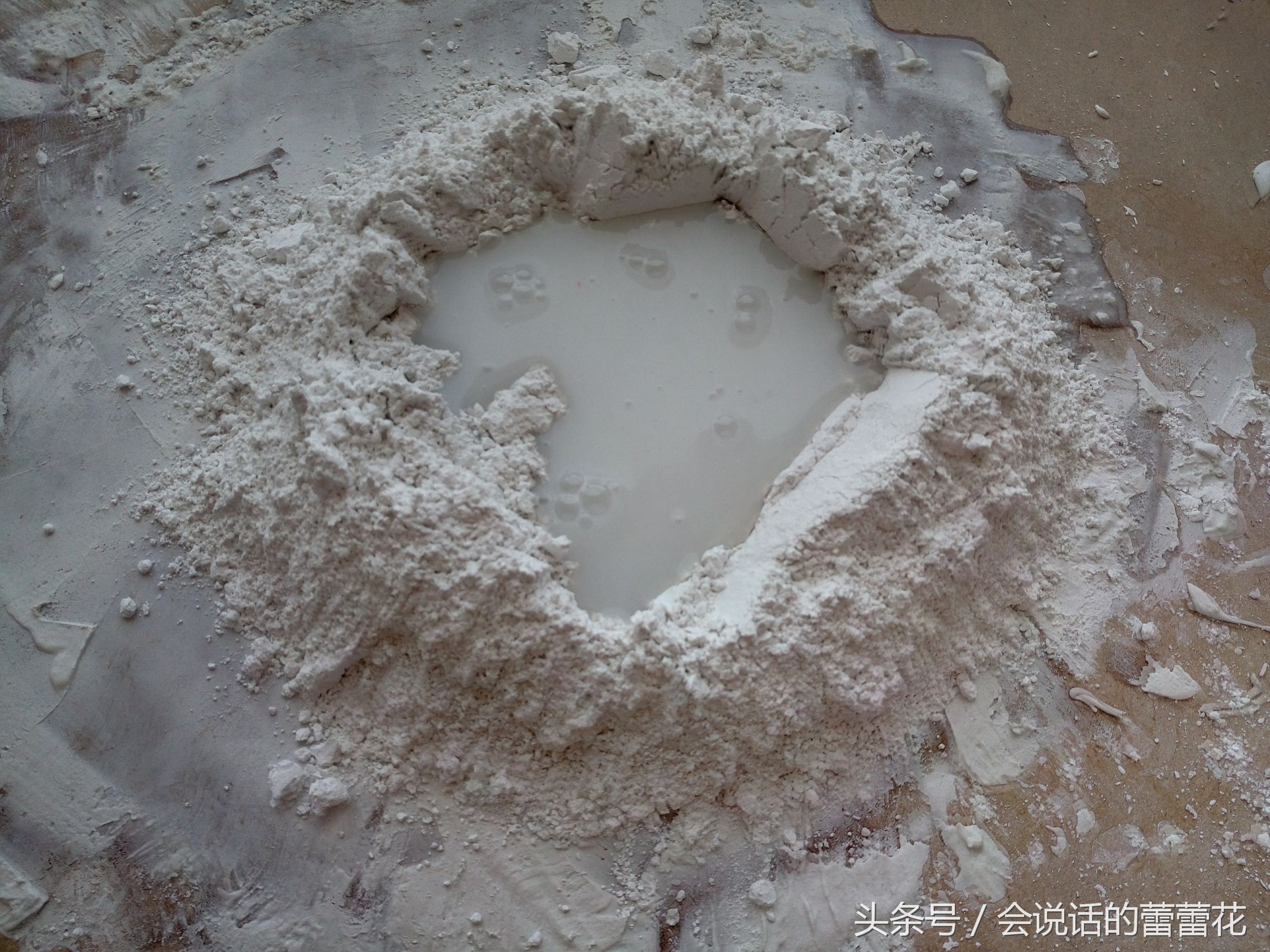 铲墙皮重头刮大白多少钱,刮大白前旧墙皮怎么办