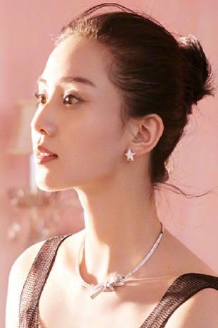 颈纹和胸纹怎么去除,颈纹和脸上的细纹做什么美容项目