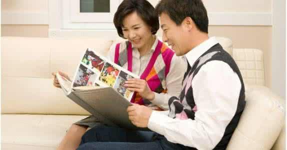 妻子落后了，男人你明智的做法就是帮一帮她