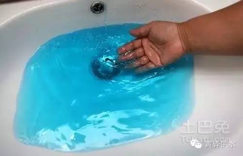 洁厕宝对人体有害吗,蓝色洁厕宝放在马桶里有害吗