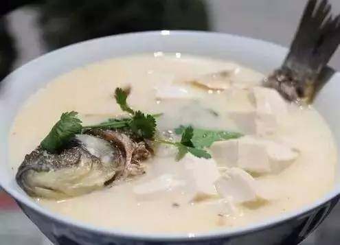 头发油睡觉流口水怎么回事,头发油口干睡眠不好