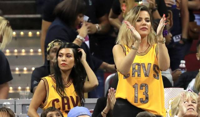 拳民神回复｜大力鼠撕逼白大拿Glory现场大*动暴**