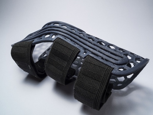 原来在家就可以自制医用夹板