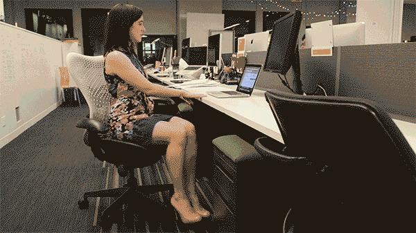 看电视一个小时对眼睛的伤害大吗,看电视2小时不伤眼睛吗