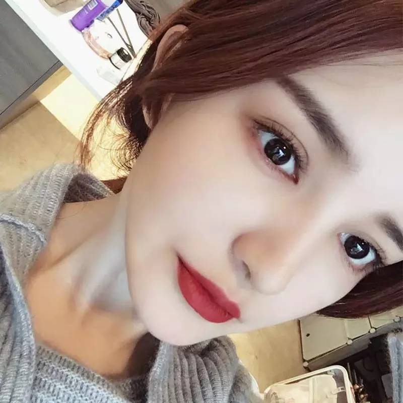 平价滋润款口红试色,平价且超好用的口红伪素颜