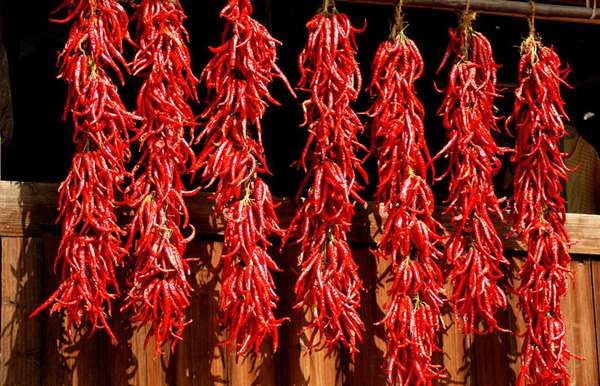 他用漱口水泡脚看傻大家！但最后竟有超厉害效果！