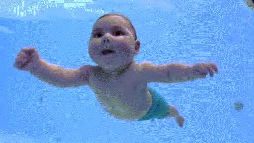 游泳时总是尿尿怎么缓解,游泳池游泳需要小便了怎么办