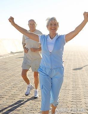 怎么度过更年期失眠焦虑,怎么帮助老婆度过更年期