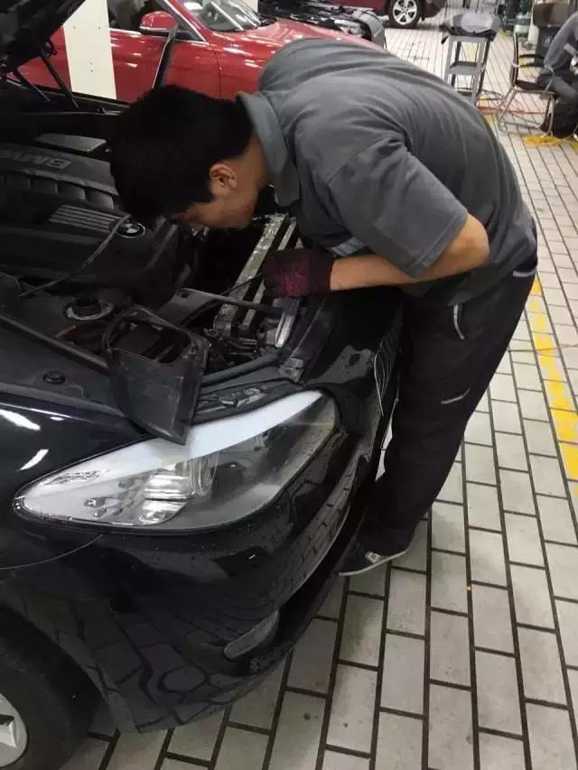 宝马5系机滤座漏水,宝马5系冷却液壶漏水