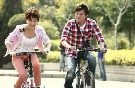 妻子落后了，男人你明智的做法就是帮一帮她