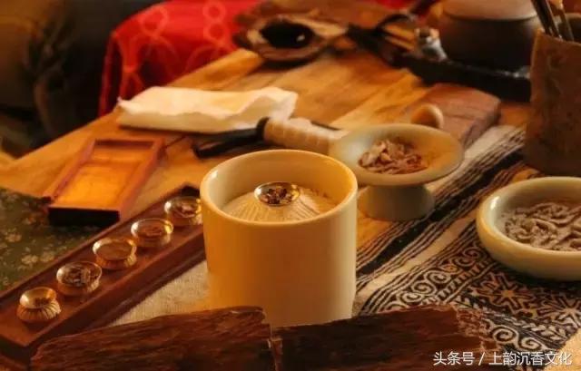 隔火熏香专用炭怎么做,焚香炉熏香方法