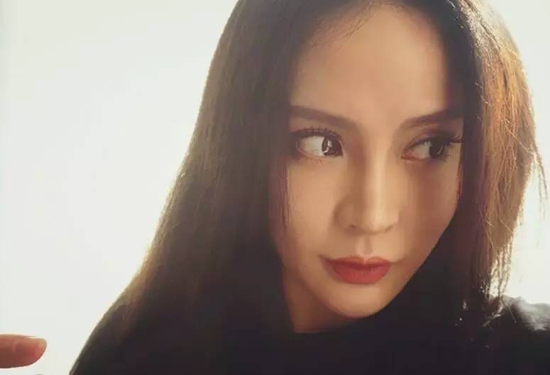 平价滋润款口红试色,平价且超好用的口红伪素颜