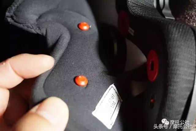 舒伯特揭面盔评测,舒伯特c4pro和agv揭面盔哪个好