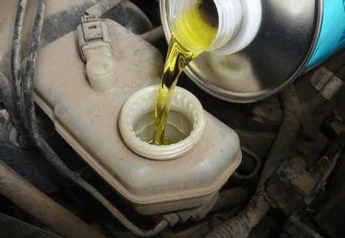 老司机的一些误区,新手司机在做保养时被忽悠