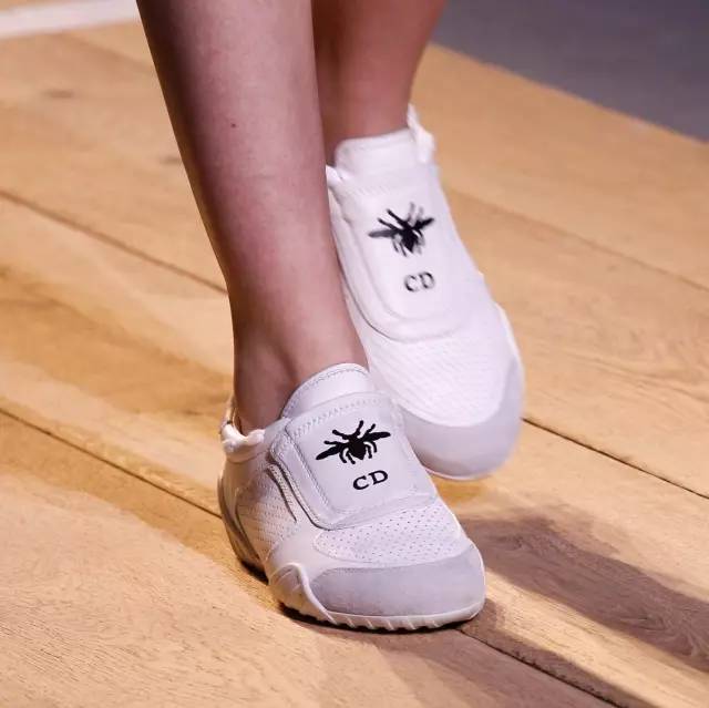 dior设计总监为什么这么受欢迎,dior为什么这么受欢迎