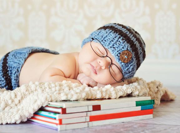 夏天宝宝睡觉头出汗用啥枕头好,夏天睡觉出汗很多是什么原因