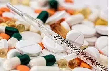 宝宝咳嗽吃药拉肚子还要继续吃吗,六个月宝宝咳嗽拉肚子发烧怎么办