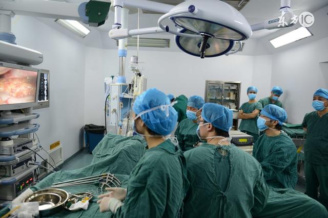 剖腹产20多年经常肚子胀吃什么药,剖腹产后一直肚子很大