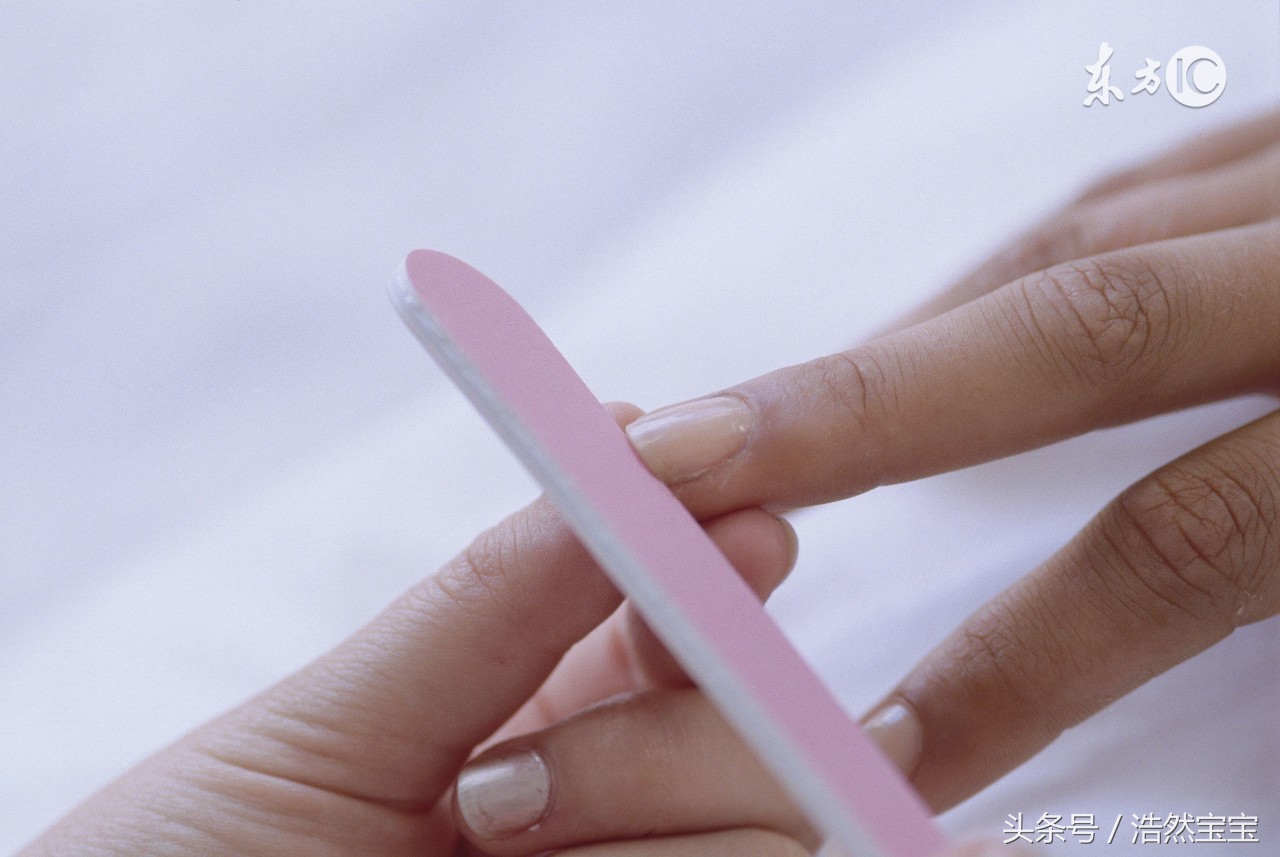 小孩得灰指甲很严重怎么办,儿童有灰指甲对孩子有啥影响吗