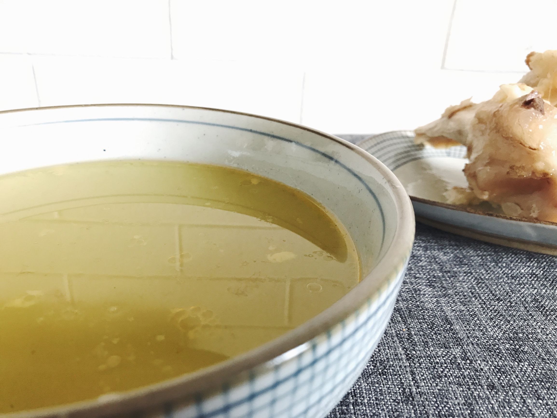 千寻的食堂之番茄土豆炖牛肉，精选的牛棒骨熬制的汤头，配上营养美味的番茄土豆，满满的钙补起来