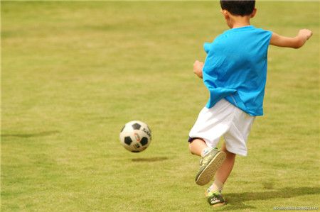 小孩沉迷王者荣耀危害事例,孩子中了游戏的毒怎么走出来