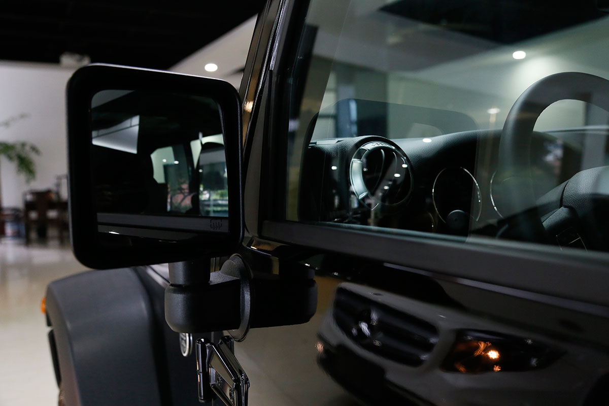 牧马人越野车二手车柴油版,2018牧马人到店高清实拍