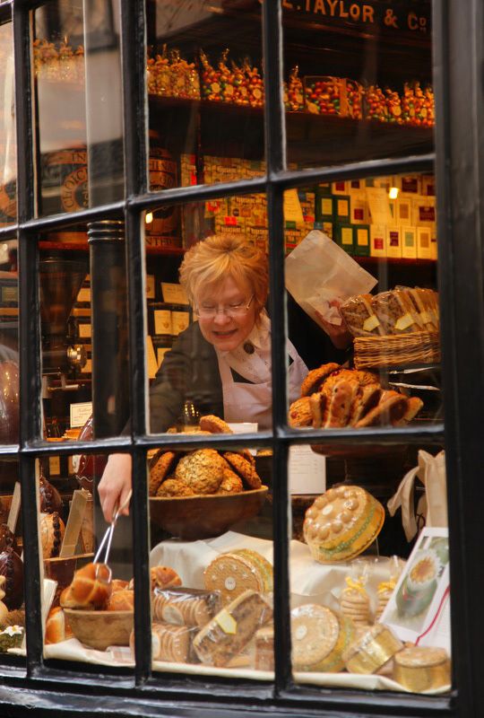 想开一家面包店怎么开,开一家面包店到底挣钱吗