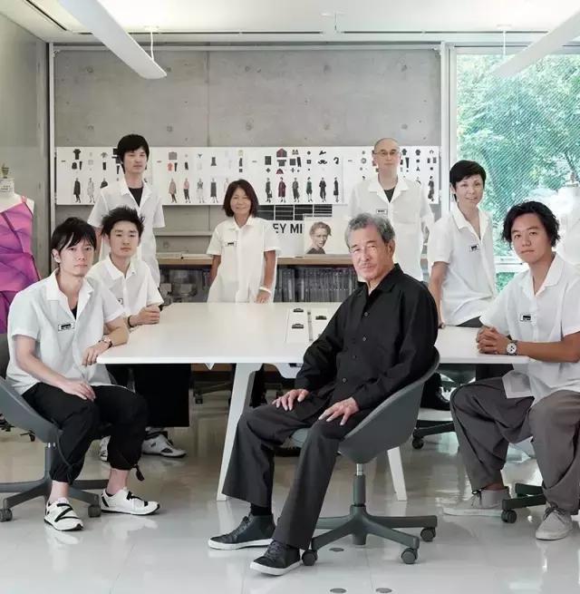 三宅一生舒适感设计,三宅一生著名设计