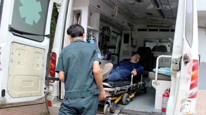 宝迪依维柯救护车,依维柯宝迪救护车