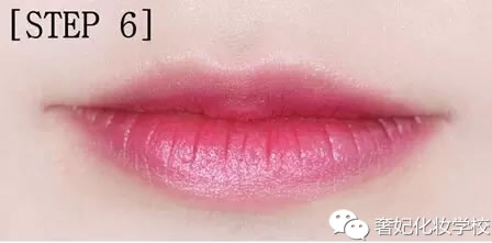 戚薇的妆容教程,戚薇湿发烟熏妆