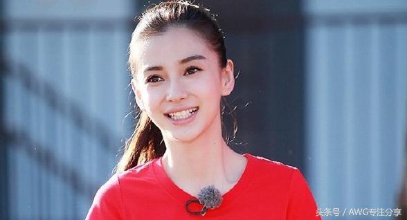 angelababy活该被黑，说再不吸烟，这脸被打得啪啪响！
