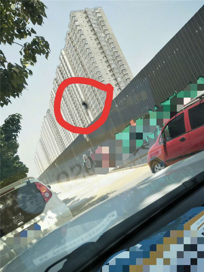 买二手车交了定金发现事故车,买二手事故车怎么解决